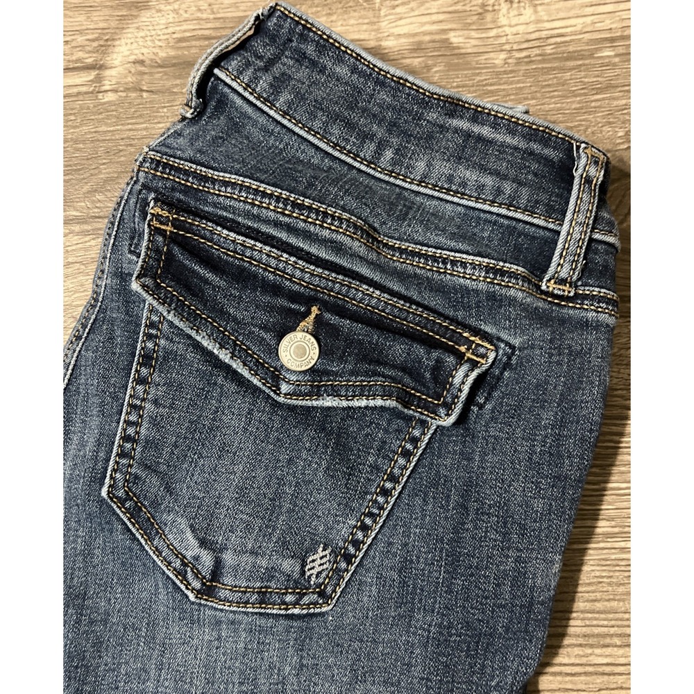 Silver Suki Slim Boot Cut Dark Wash Mid Rise Stretch Blue Jeans Size 29 (29x33)